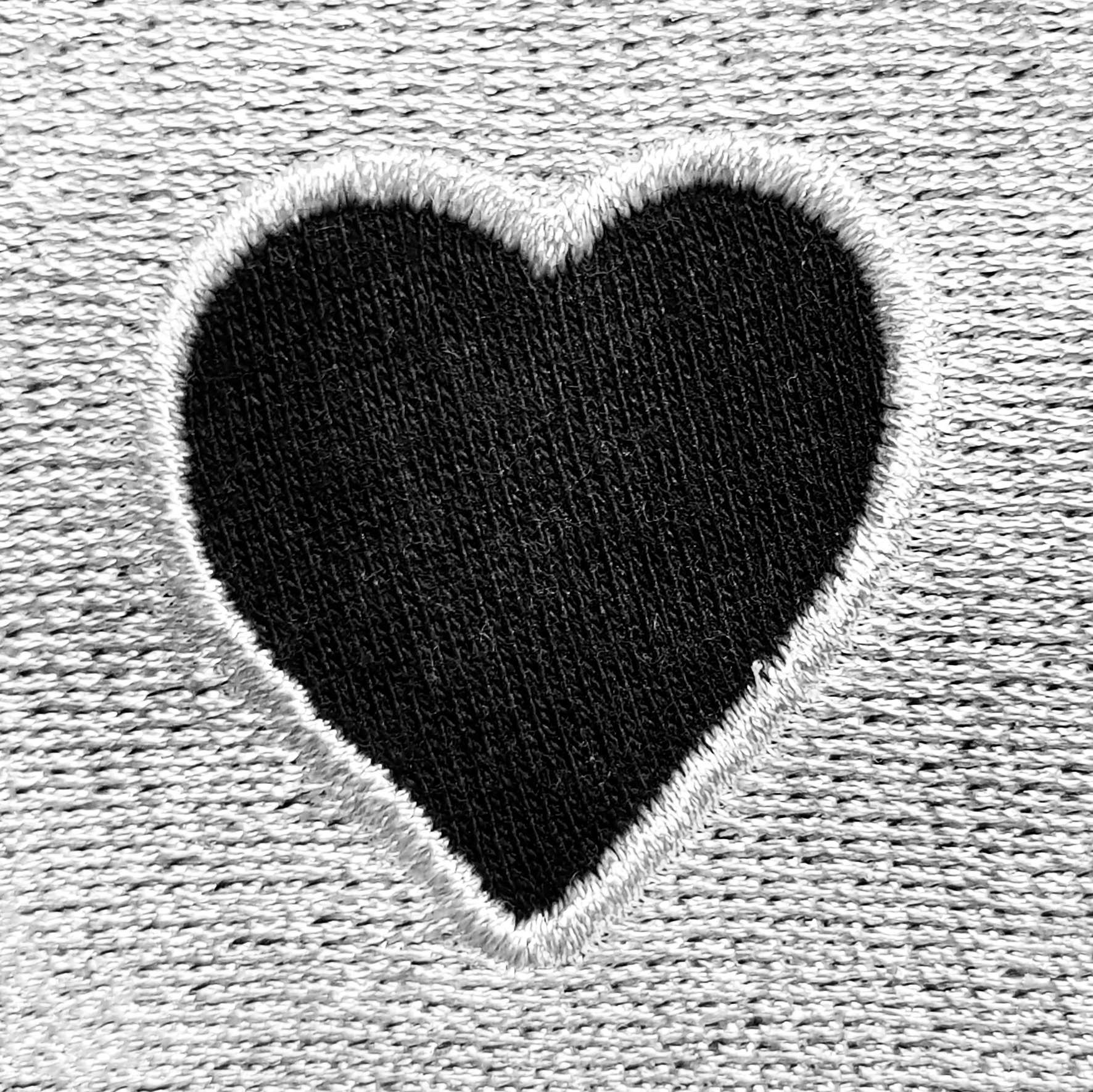 Sidrun Sweatshirt sidrun-sweatshirt SWEATSHIRTS Sudamest from the heart süda apparel merch black white